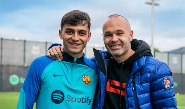 A Reconstrução de Vidro: Como a Ciência Biomecânica e a Engenharia Financeira Salvaram Pedri do Colapso e Devolveram a Magia ao Barcelona