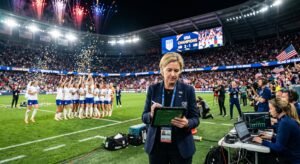 O Código Hayes: Como a Mestra Britânica Devolveu aos EUA o Cetro do Futebol Mundial