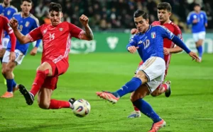 O Voo da Discórdia: Como a Elite do Futebol Colidiu com a Fúria Climática nos Céus da Europa